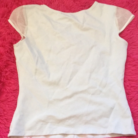 ❌SOLD❌Semi Sheer Guess T-Shirt🤍 - Picture 4 of 5